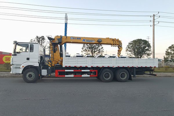 Truck Mounted Crane