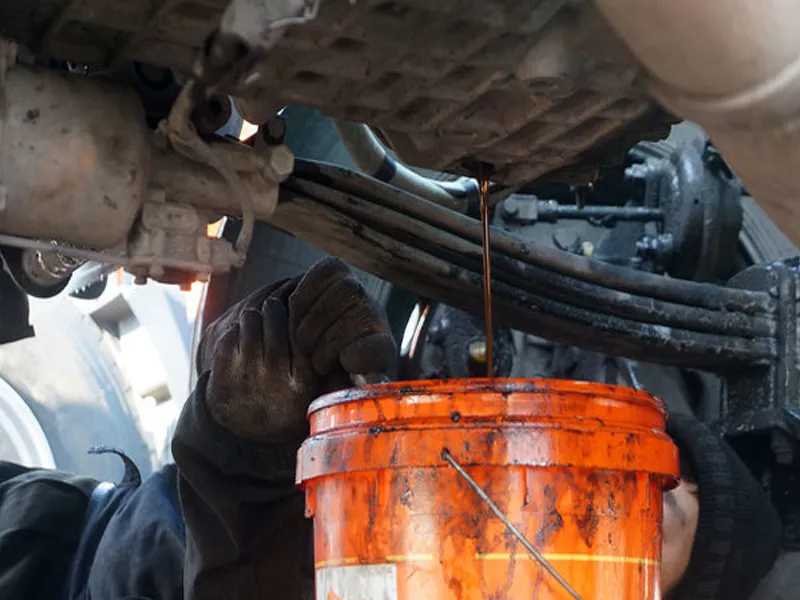 Draining SHACMAN Gearbox Oil