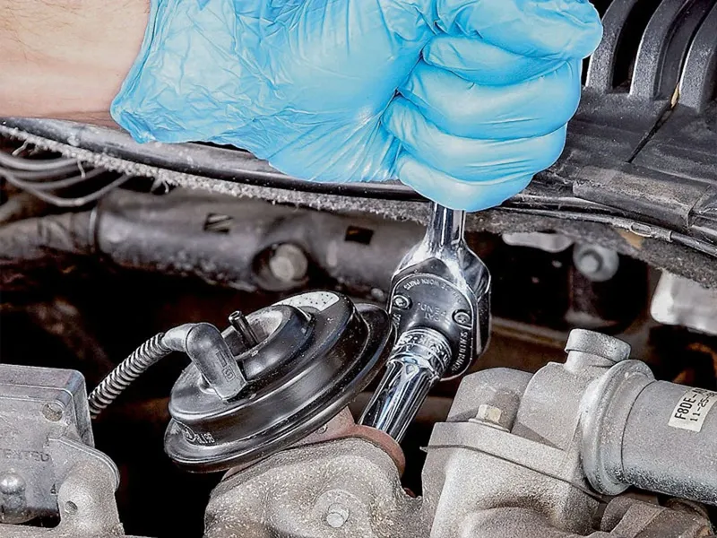 Installing new Shacman EGR Valve