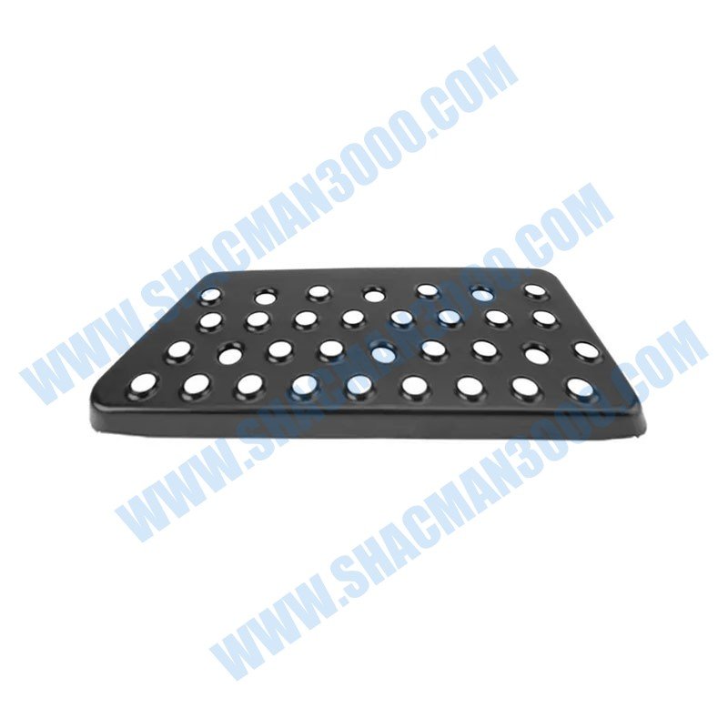81615100268 Anti-Skid Plate On Step
